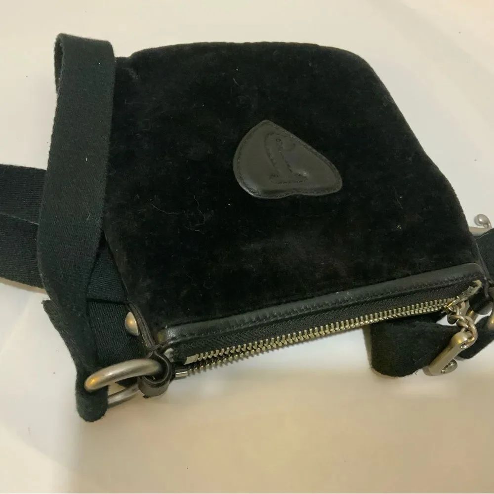 Juicy Couture Small Black crossbody velvet bag With Sequin Butterfly - Picture 5 of 9